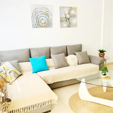 Daire !!! Relaxing View, The Heights With Terrace And Heated Pools, Cristianos *