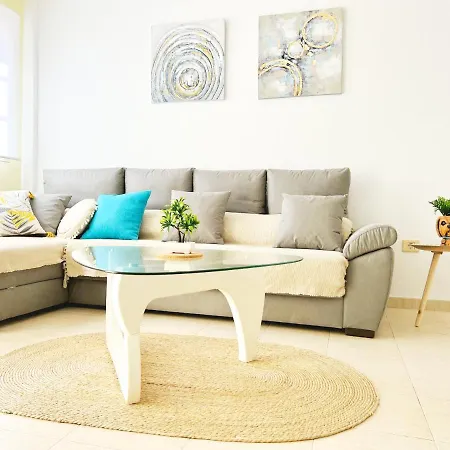 Daire !!! Relaxing View, The Heights With Terrace And Heated Pools, Cristianos